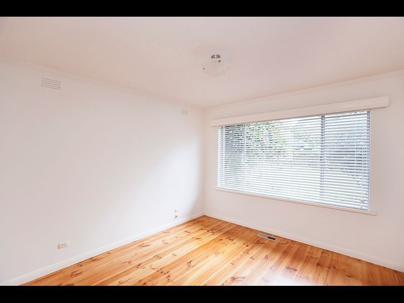 8 Montrose Street, Warragul VIC 3820