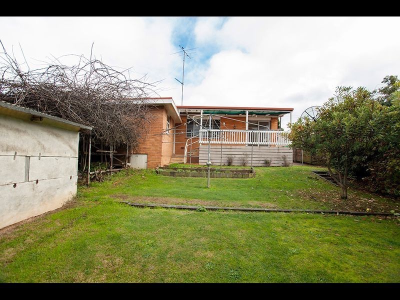 8 Montrose Street, Warragul VIC 3820