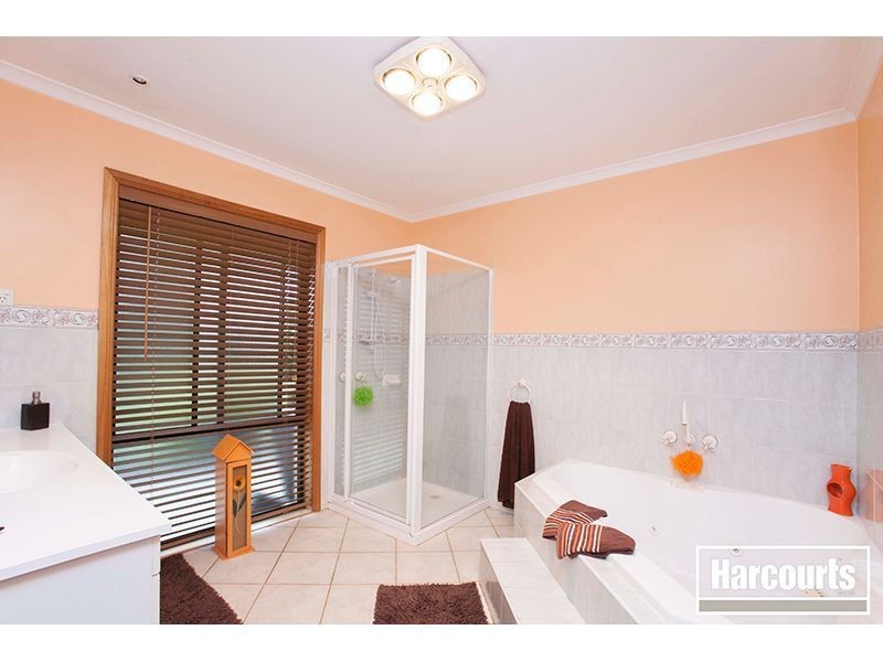 1 Camelot Court, Warragul VIC 3820