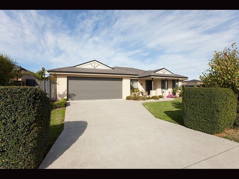 24 Poplar Close, Trafalgar VIC 3824