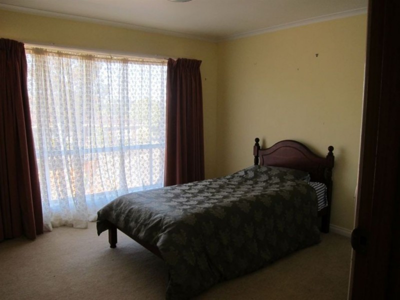 15 Rangeview Street, Warragul VIC 3820