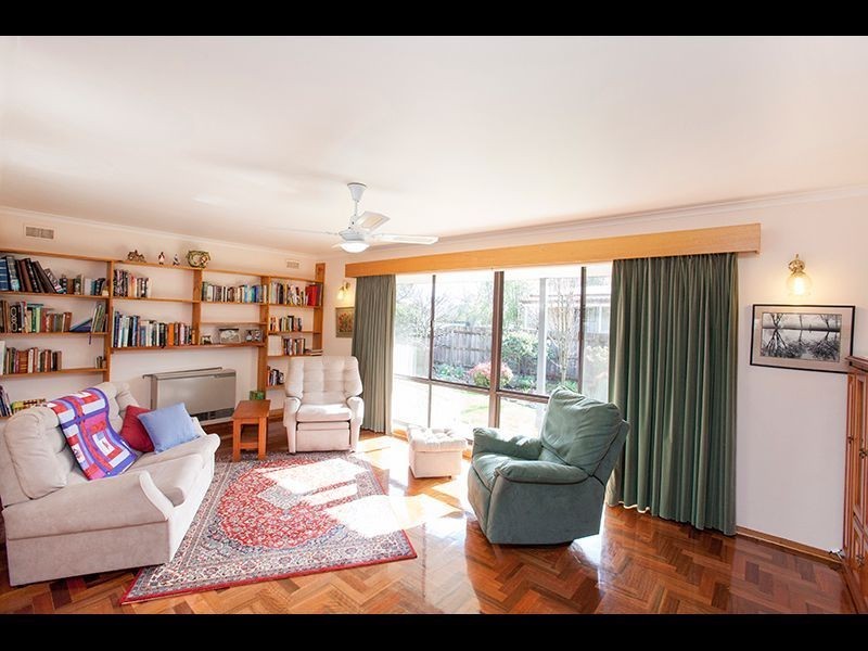 16 Loch Street, Yarragon VIC 3823