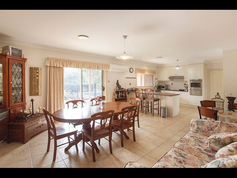 15 Camelot Court, Warragul VIC 3820