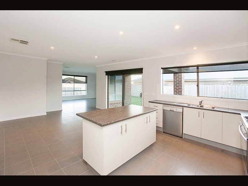 4 Alaska Court, Warragul VIC 3820