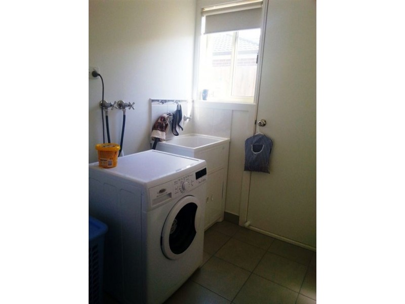 42 Summerhill Boulevard, Drouin VIC 3818