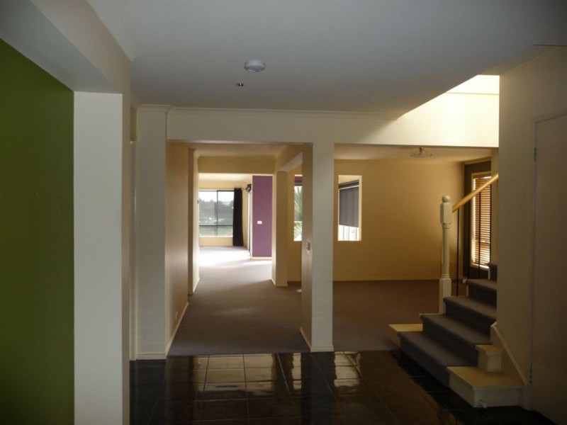 11 Nicolas Court, Warragul VIC 3820