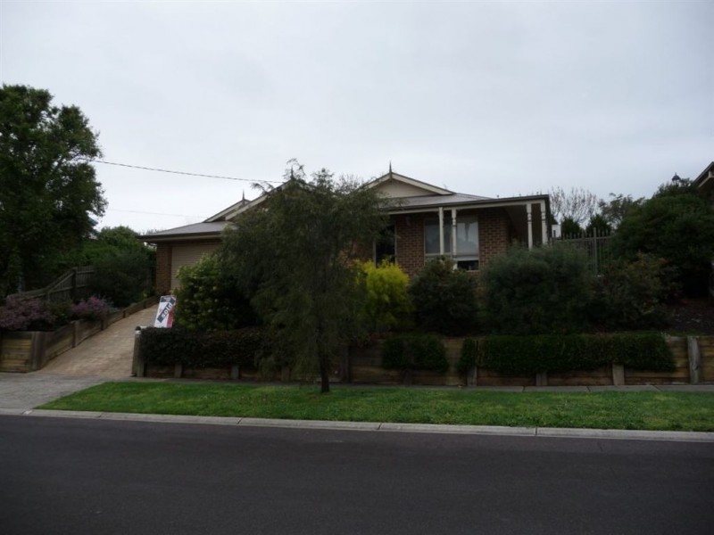 10 Hamilton Drive, Warragul VIC 3820