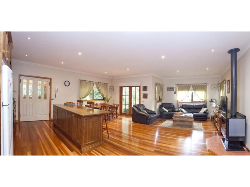 9 Bella Vista Drive, Warragul VIC 3820