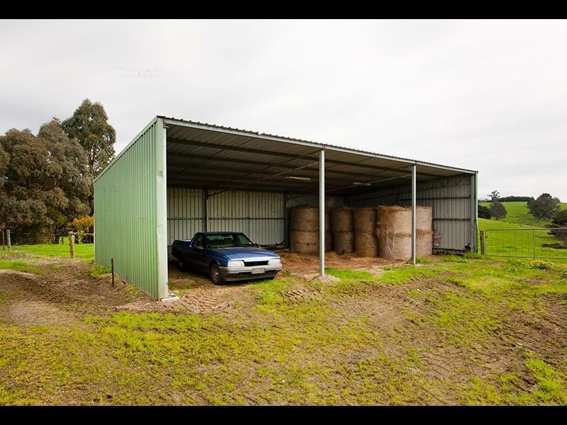 195 Sheffield Road, Neerim South VIC 3831