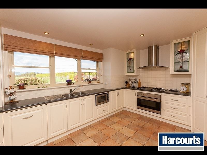 330 Stuhrs Road, Darnum VIC 3822