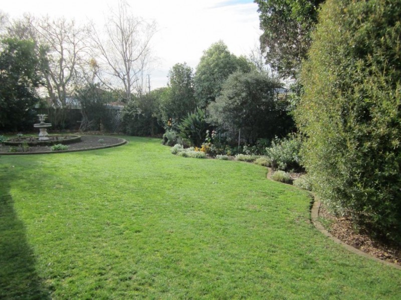 5 Nobel Street, Warragul VIC 3820