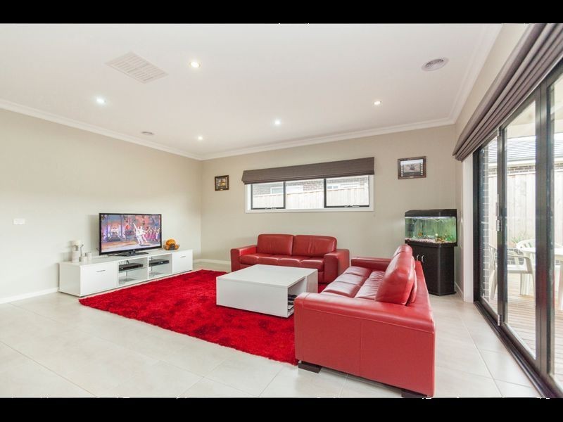177 Twin Ranges Drive, Warragul VIC 3820