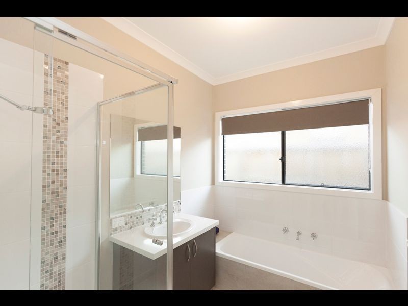177 Twin Ranges Drive, Warragul VIC 3820