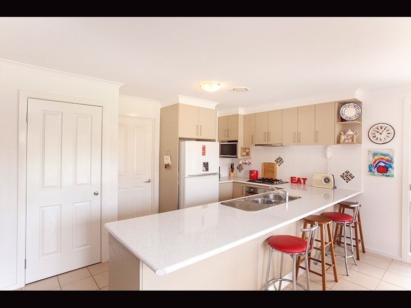 24 Poplar Close, Trafalgar VIC 3824