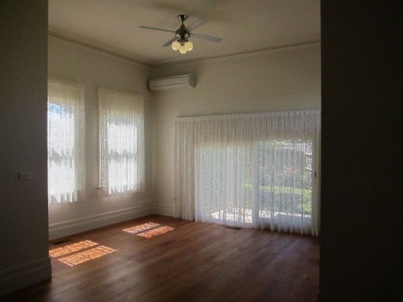 24 Witton Street, Warragul VIC 3820