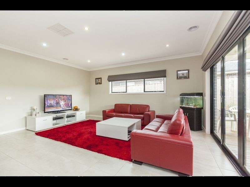 177 Twin Ranges Drive, Warragul VIC 3820