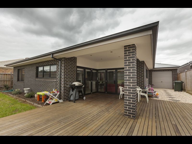 177 Twin Ranges Drive, Warragul VIC 3820
