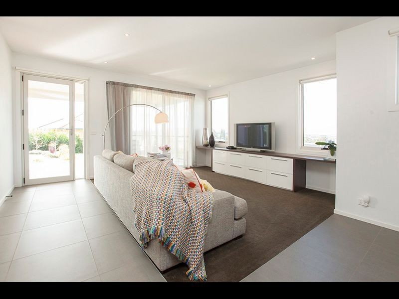 18 Bell Park Close, Warragul VIC 3820