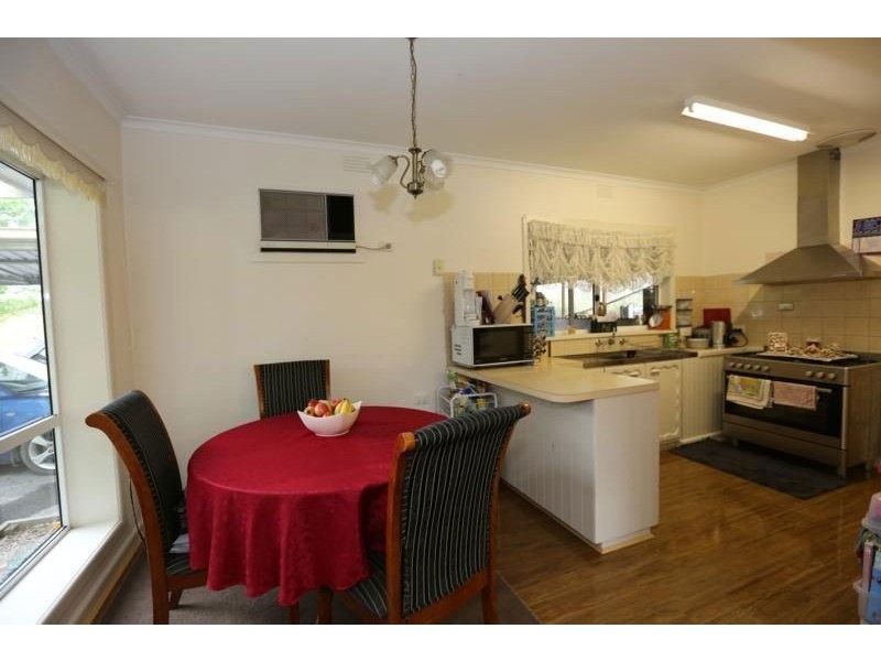 85 McGraths Track, Hernes Oak VIC 3825