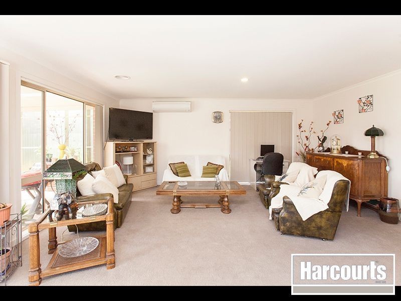 12 Maple Street, Trafalgar VIC 3824