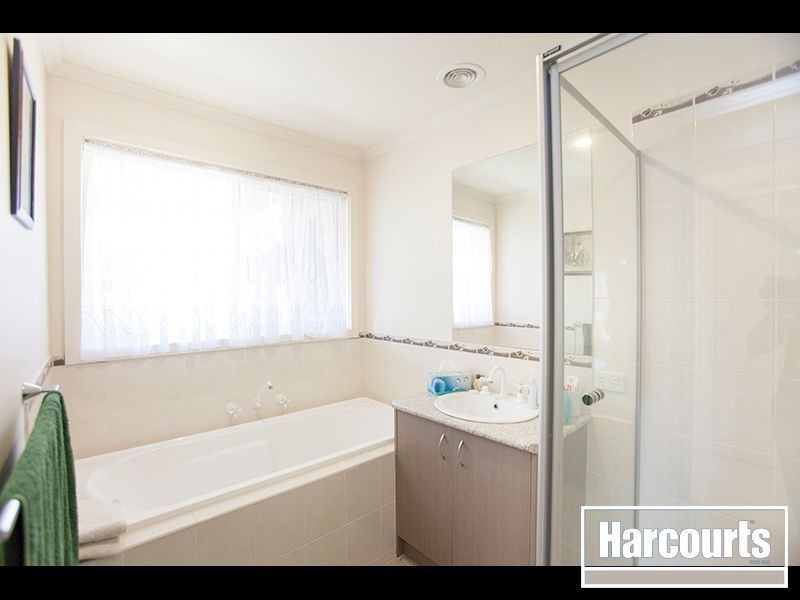 12 Maple Street, Trafalgar VIC 3824