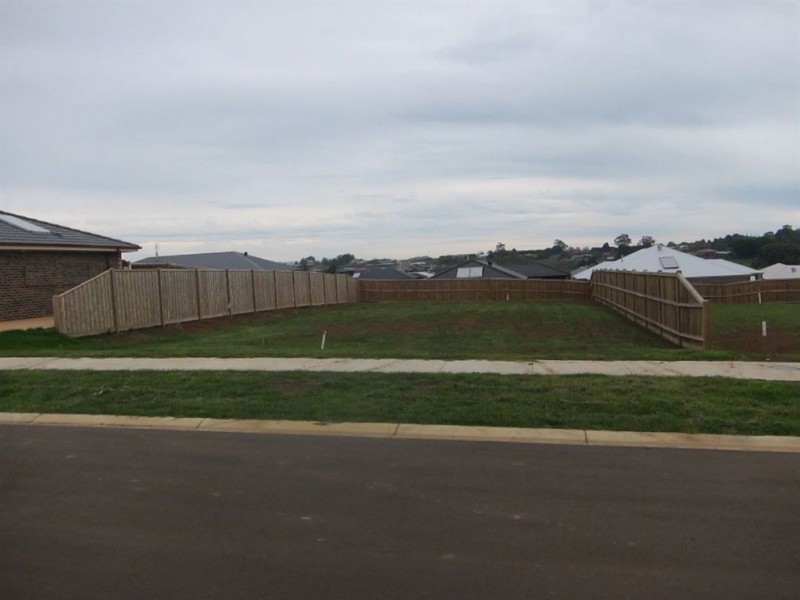 18 Fieldstone Avenue, Warragul VIC 3820