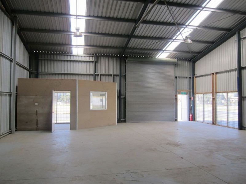 1/1 Darcan Way, Drouin VIC 3818