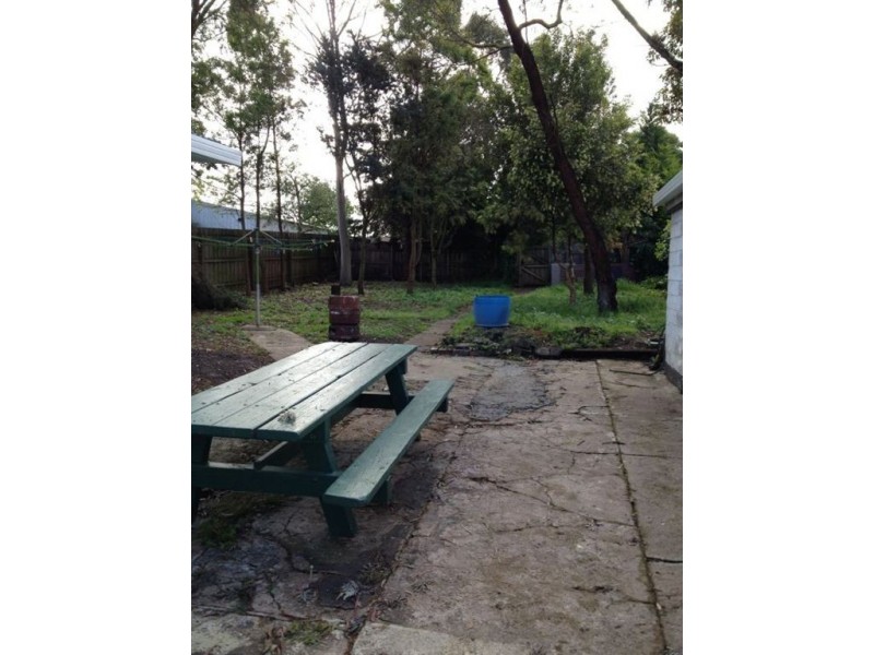 11 Normanby Street, Warragul VIC 3820