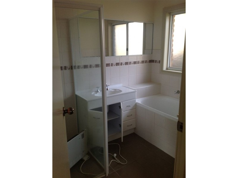 25 Somerset Drive, Warragul VIC 3820