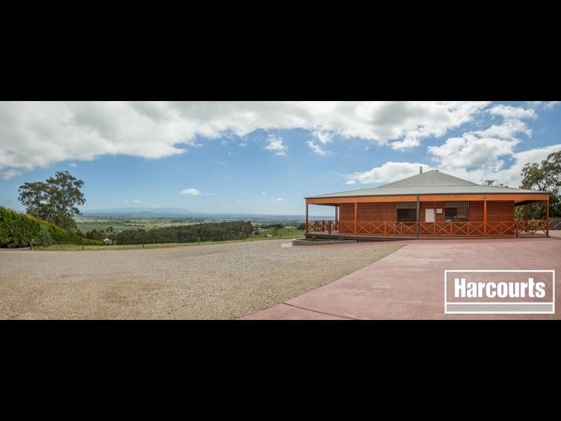 303 Mountain Glen Drive, Trafalgar East VIC 3824