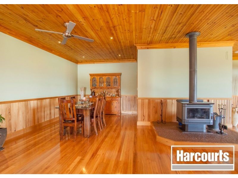 303 Mountain Glen Drive, Trafalgar East VIC 3824