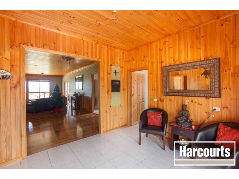 303 Mountain Glen Drive, Trafalgar East VIC 3824