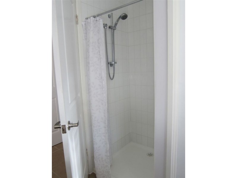 2/15 Archibald Crescent, Warragul VIC 3820