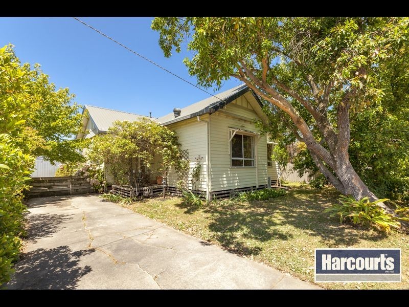 12 Loch Street, Yarragon VIC 3823