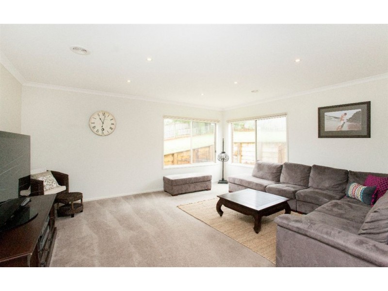 2 Barton Court, Warragul VIC 3820