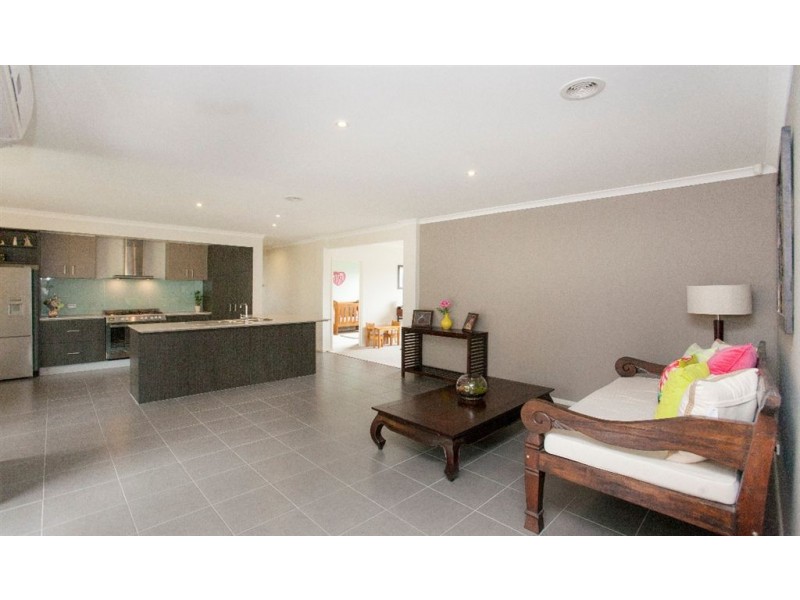 2 Barton Court, Warragul VIC 3820