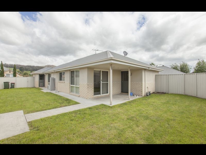 7/11 Ferguson Place, Trafalgar VIC 3824