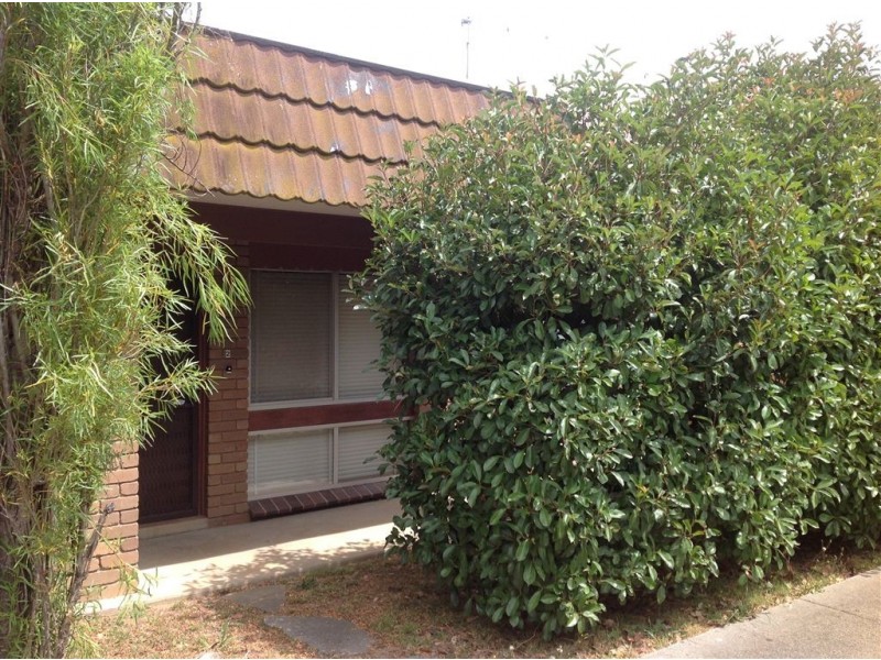 2/97 Brandy Creek Road, Warragul VIC 3820