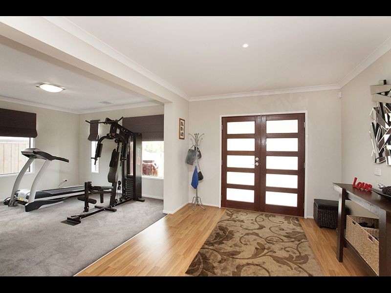 12 Lewisham Court, Warragul VIC 3820