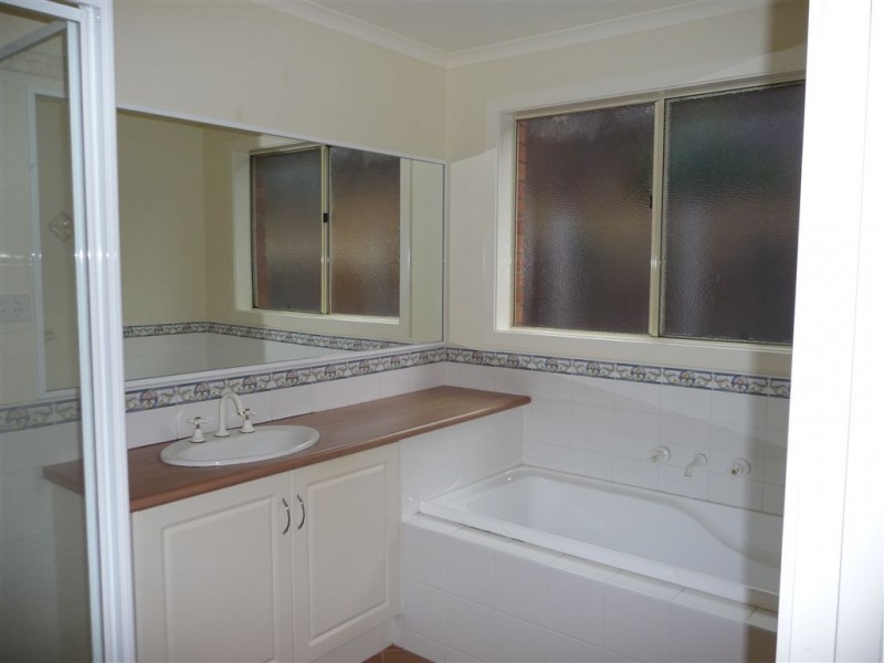 11 Deakin Court, Warragul VIC 3820