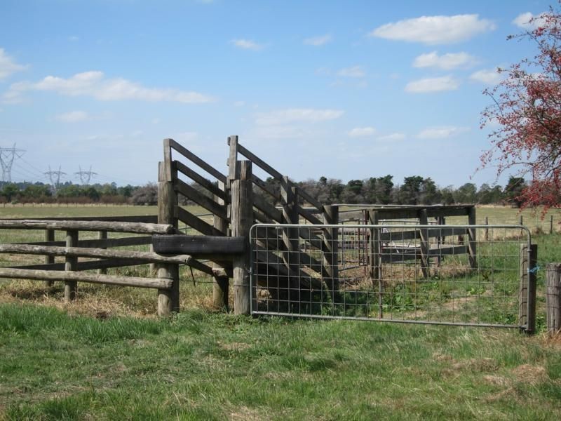 9 &10 & 11 Factory Road, Yarragon VIC 3823