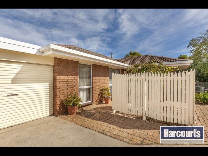 2/115 Brandy Creek Road, Warragul VIC 3820