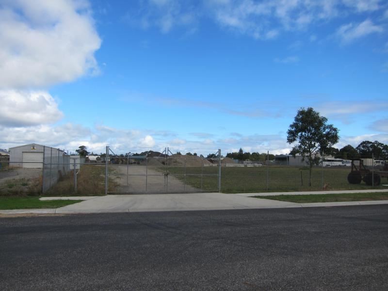 33 Middle Road, Trafalgar VIC 3824