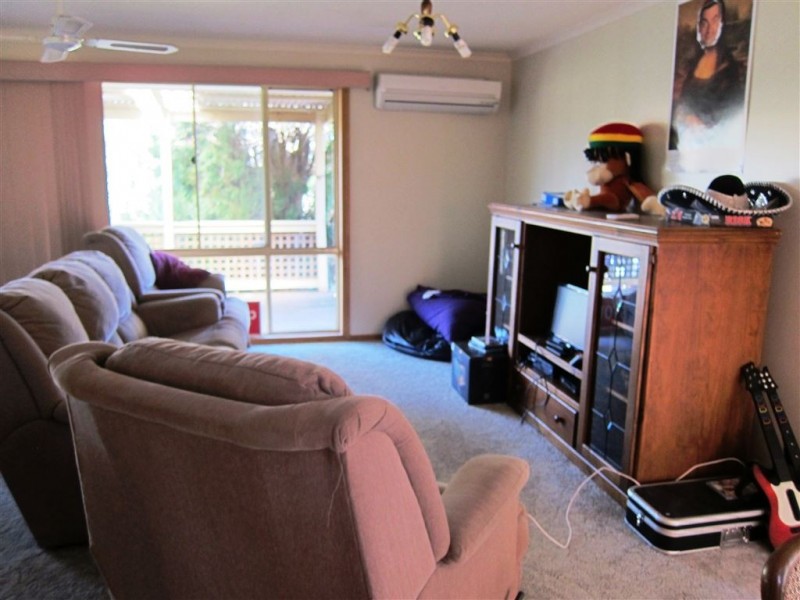 22 North Road, Warragul VIC 3820