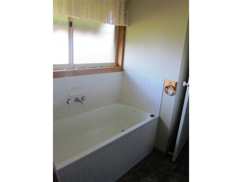 22 North Road, Warragul VIC 3820