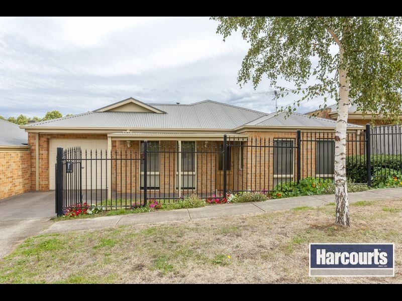 2/2 Dawson Drive, Warragul VIC 3820