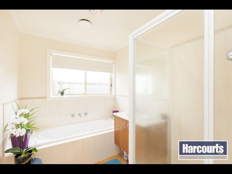 2/2 Dawson Drive, Warragul VIC 3820
