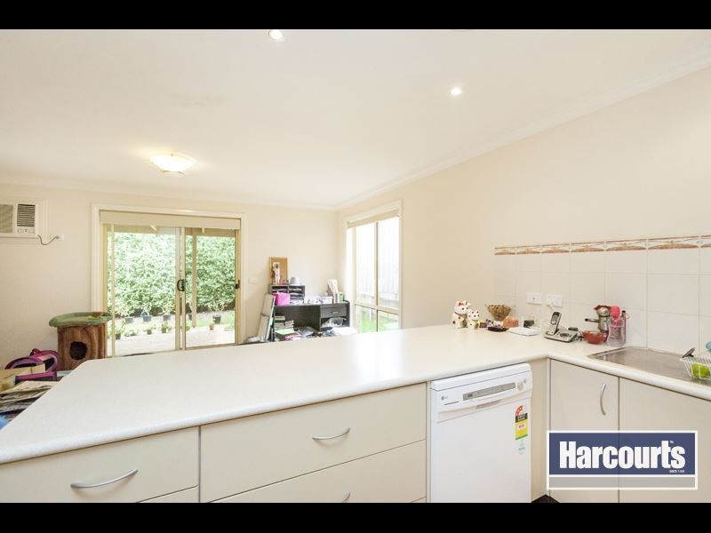 2/2 Dawson Drive, Warragul VIC 3820