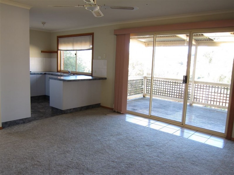 22 North Road, Warragul VIC 3820