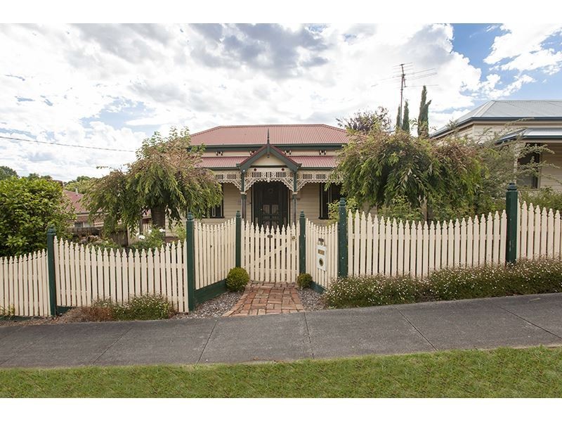 16 Kent Street, Warragul VIC 3820
